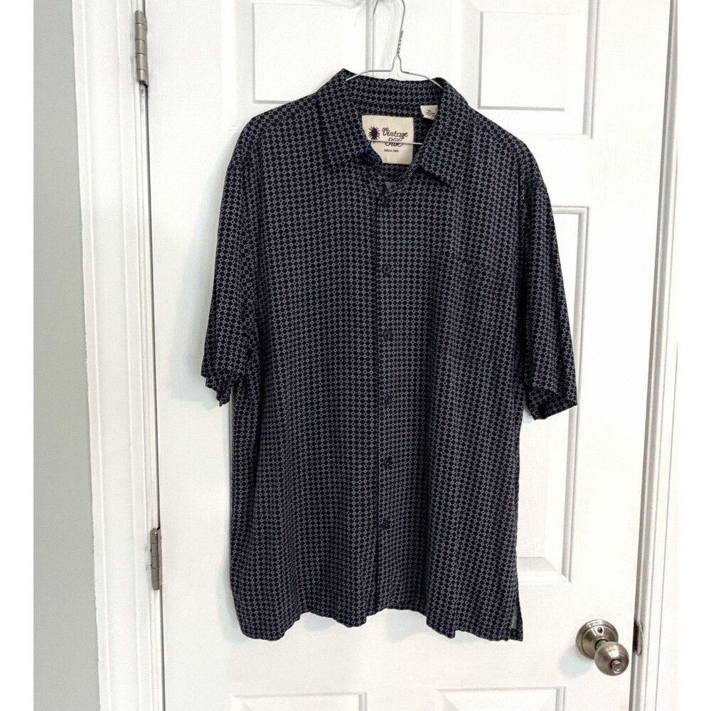 Vintage Silk Men’s XL Black Blue Geometric Short Sleeve Button-Up Shirt Pockets